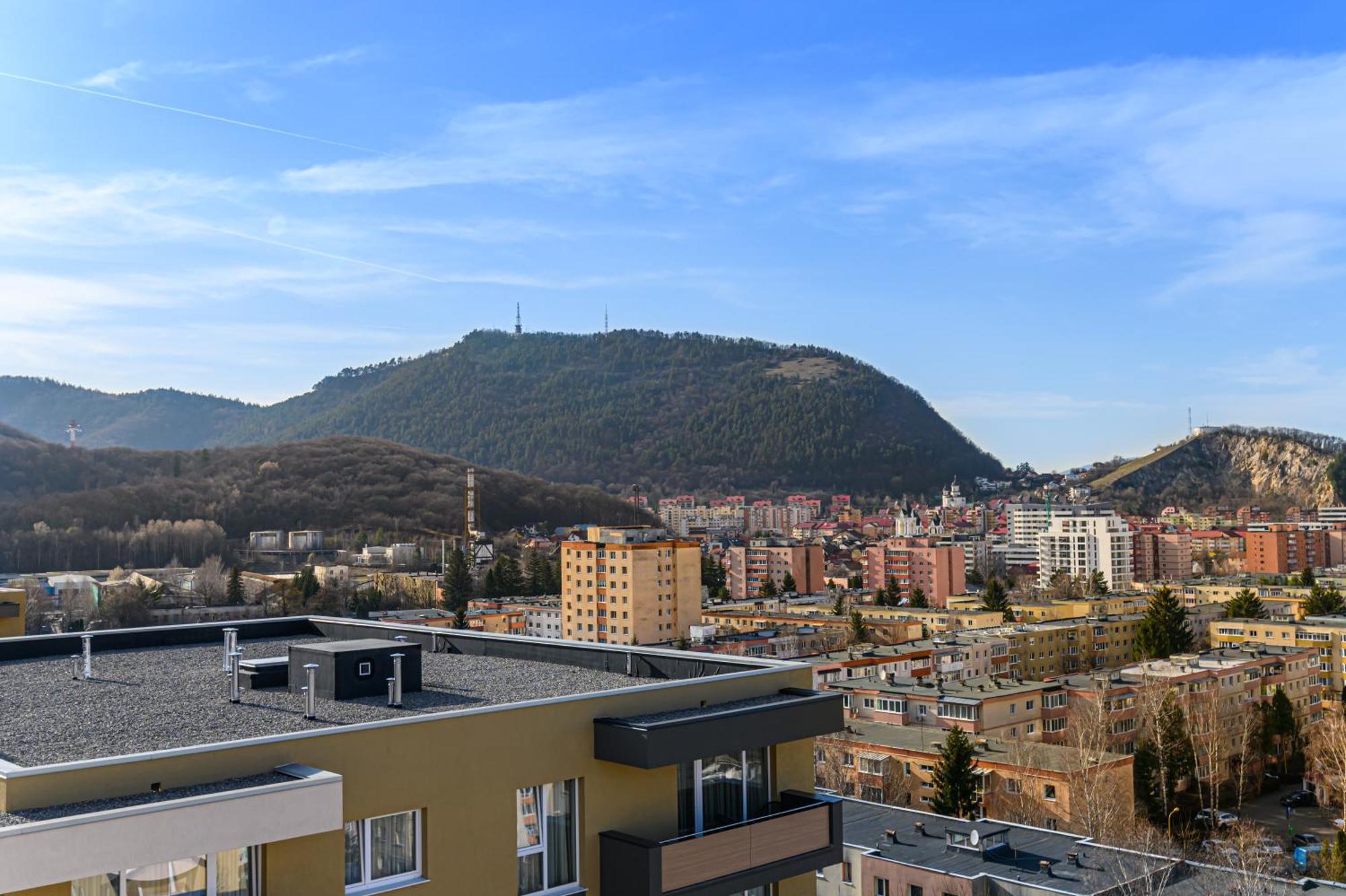 B-Holiday Luxury Apartments Urban Plaza Brasov Exterior photo