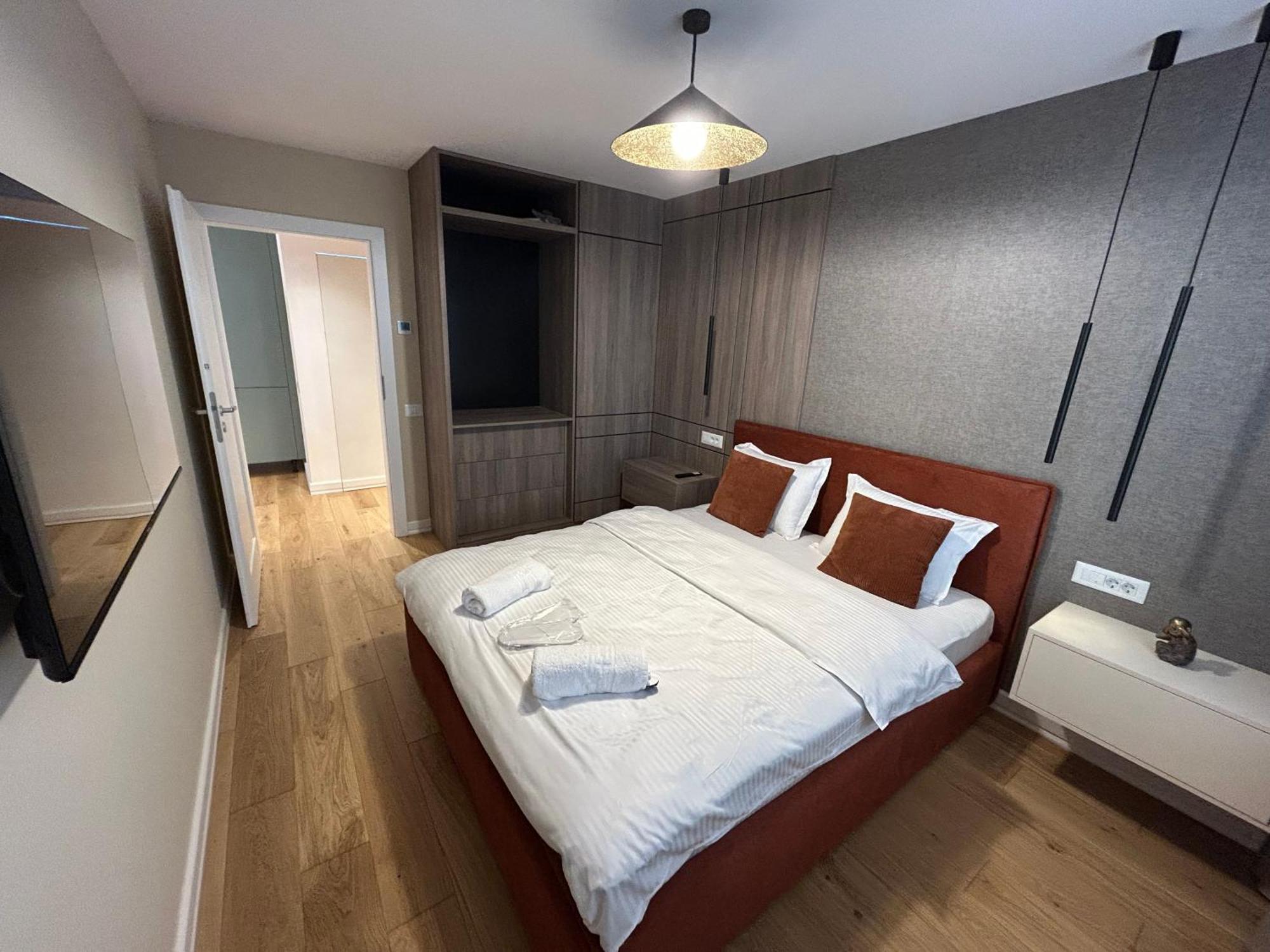 B-Holiday Luxury Apartments Urban Plaza Brasov Exterior photo